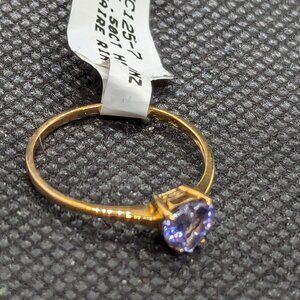 10k large Heart shaped solitaire in Tanzanite and yellow gold size 7